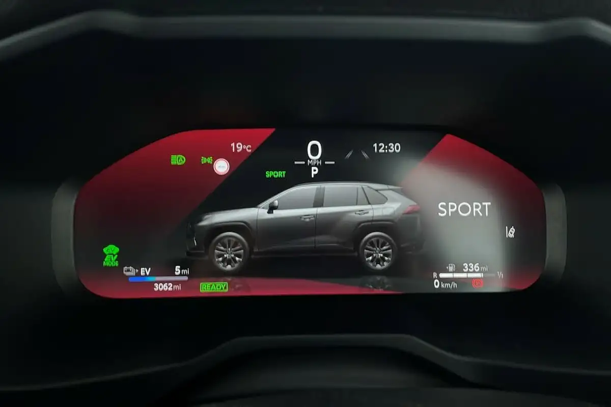2024-toyota-rav4-25-vvt-i-gr-sport-302bhp-plug-in-big-28
