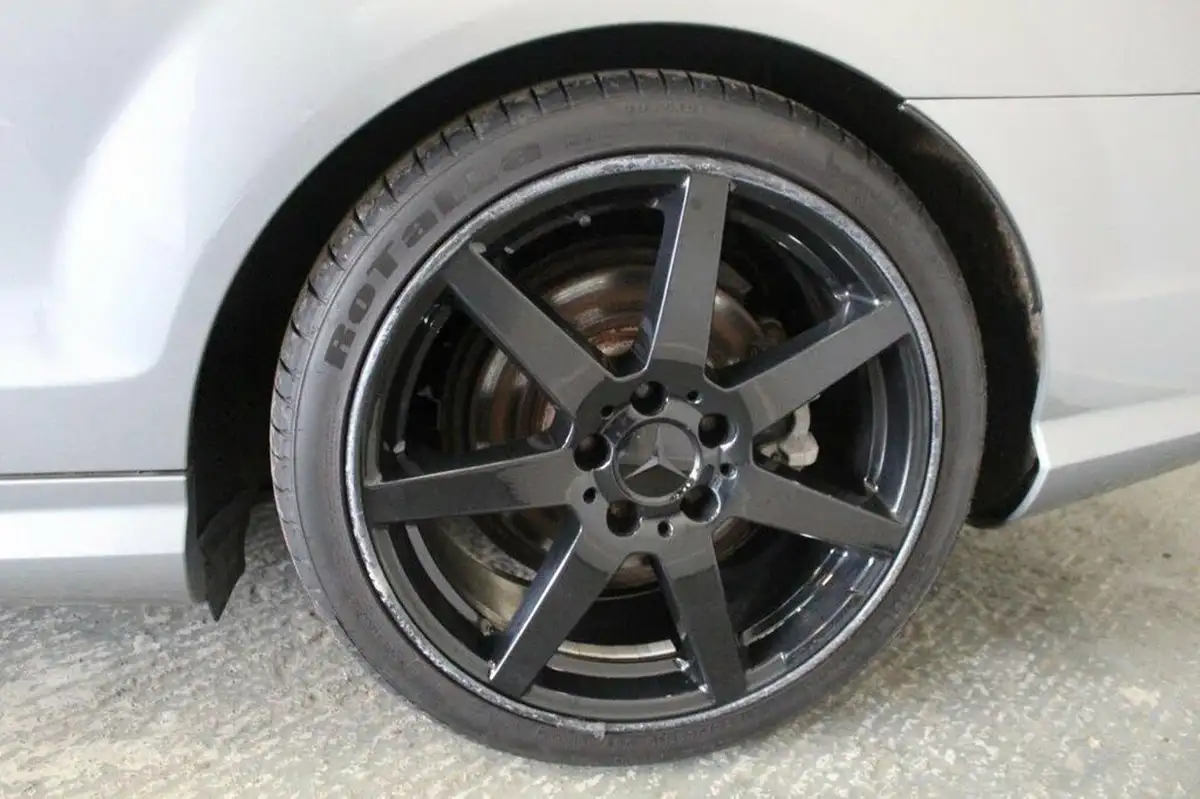 2012-mercedes-benz-c-class-21td-c220-cdi-amg-sport-168bhp-cdi-coupe-2d-7g-tronic-plus-big-44