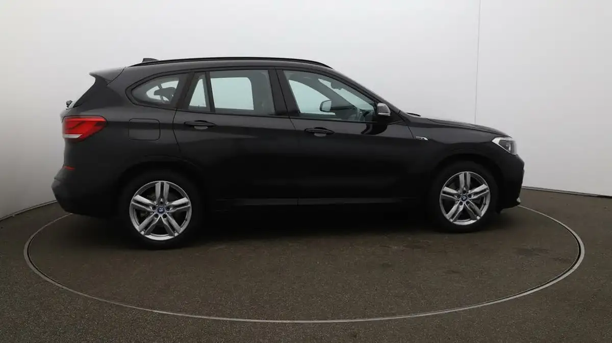2022-bmw-x1-15-xdrive-25e-phev-m-sport-big-8