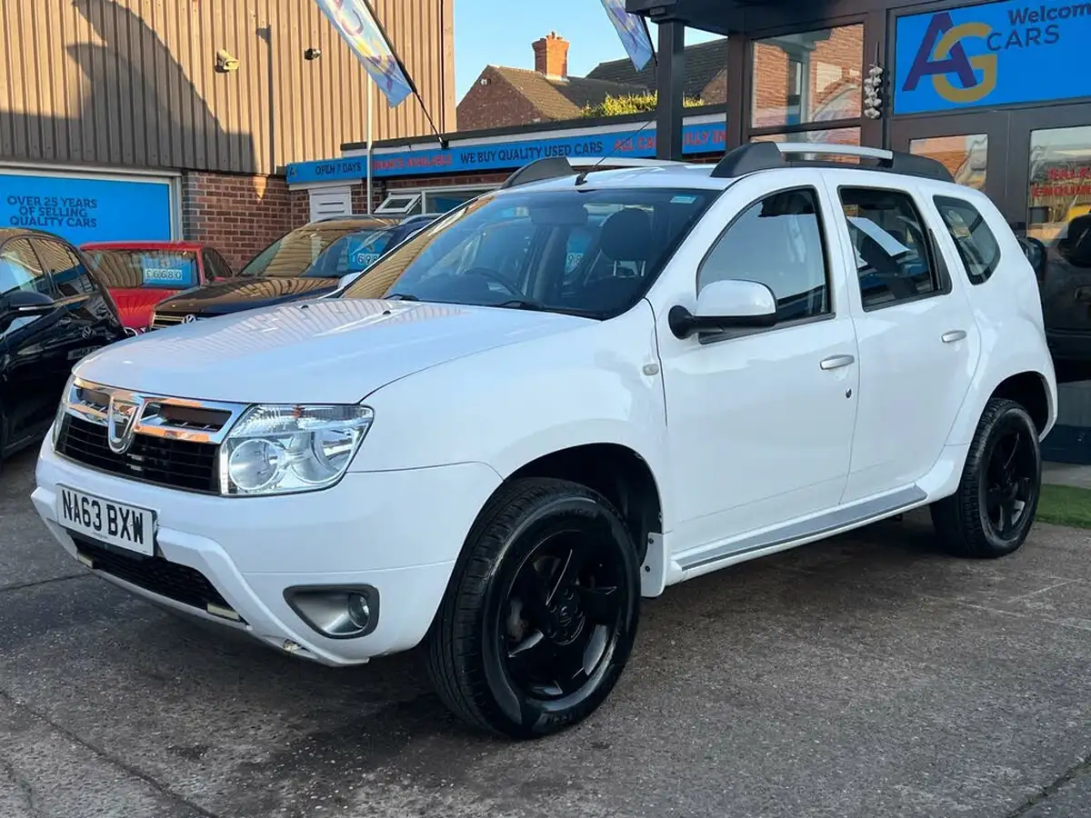 2013-dacia-duster-15d-laureate-109bhp-4x4-big-13