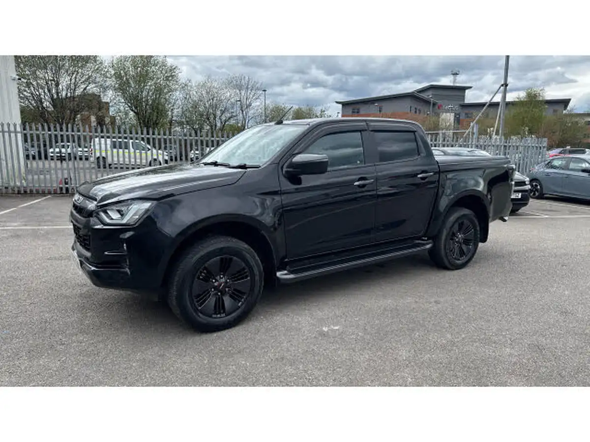 2022-isuzu-d-max-19td-v-cross-pick-up-auto-big-29
