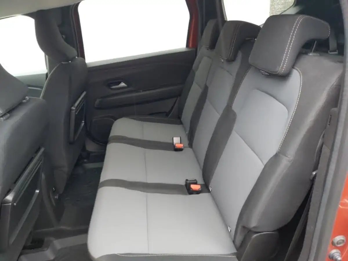 2024-dacia-jogger-16-tce-extreme-big-5