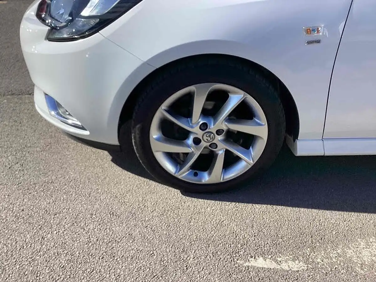 2017-vauxhall-corsa-14i-sri-vx-line-75ps-ecoflex-3d-big-18
