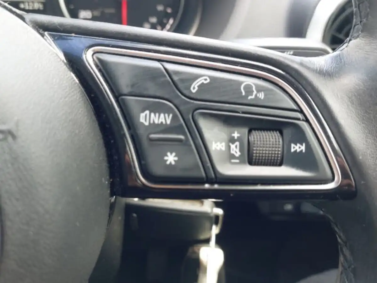 2022-audi-q2-10-30-tfsi-technik-big-16