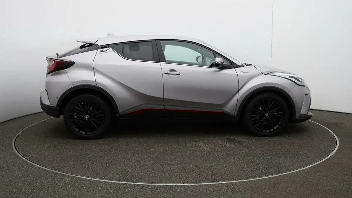 2021-toyota-c-hr-18-vvt-i-design-big-43