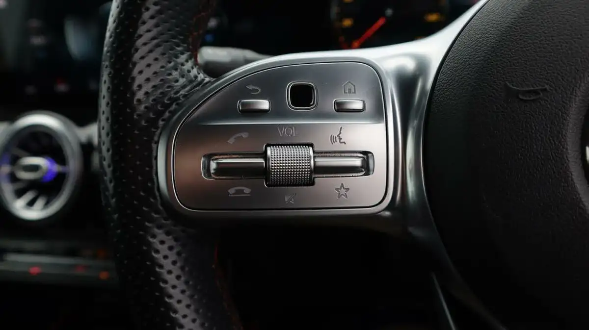 2019-mercedes-benz-b-class-13-b200-amg-line-premium-plus-7g-dct-big-23