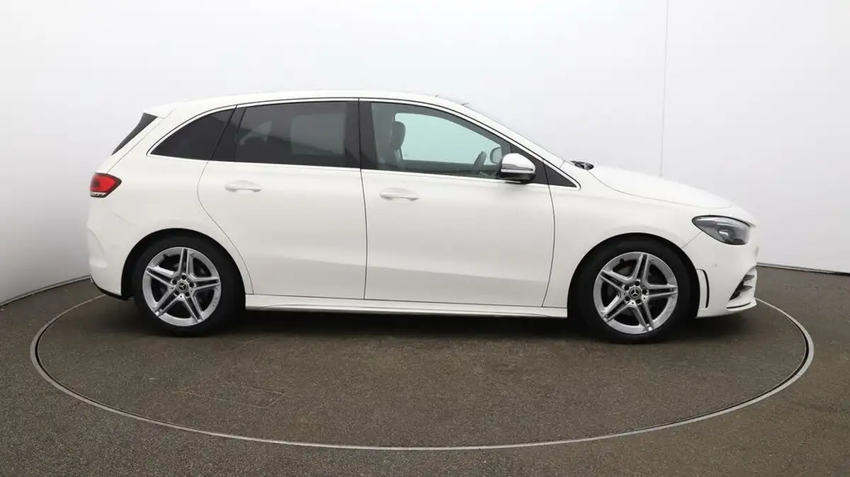2019-mercedes-benz-b-class-13-b200-amg-line-premium-plus-7g-dct-big-41
