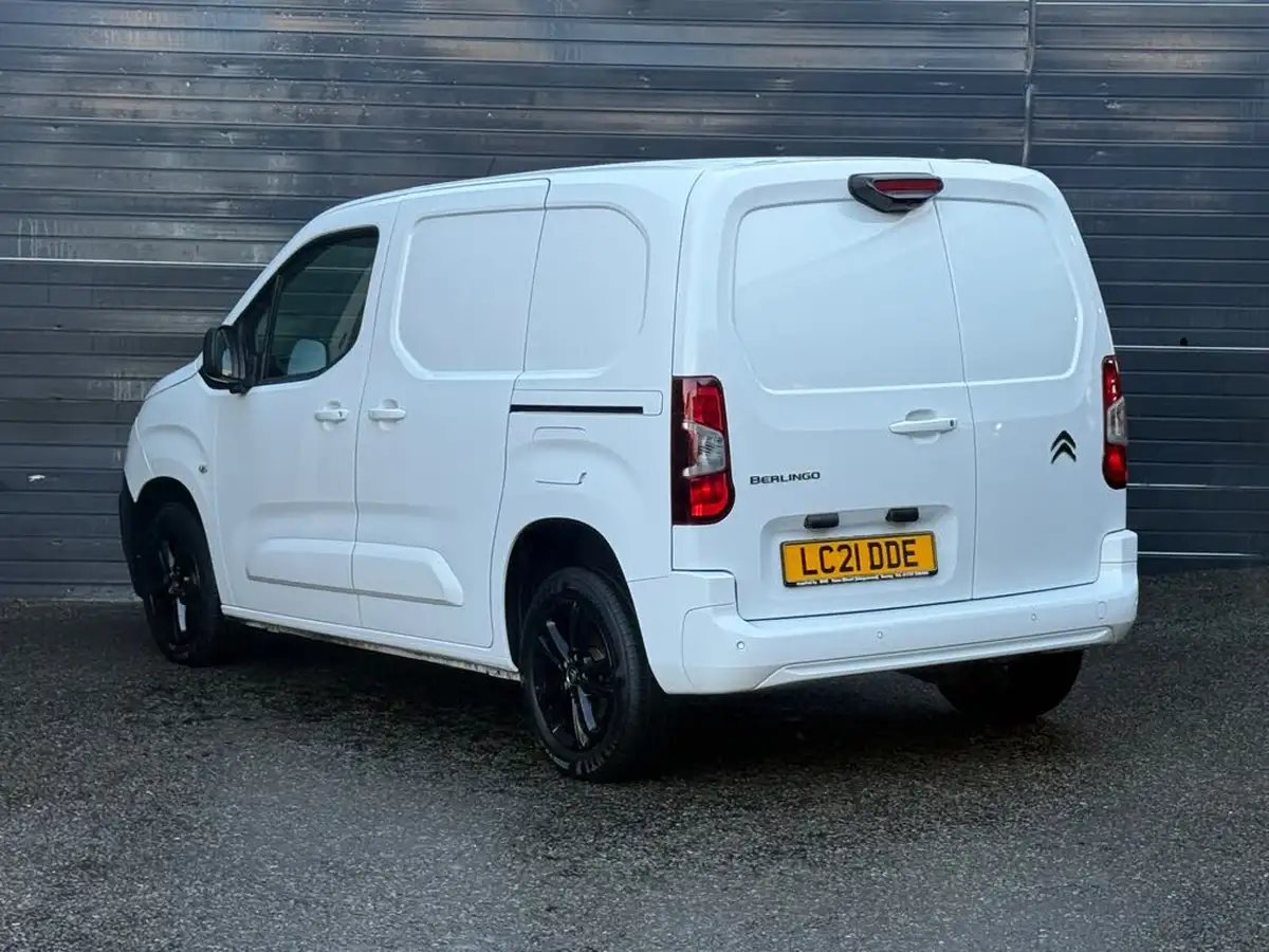 2021-citroen-berlingo-15bluehdi-1000-driver-100pseu6dt-e-ss-big-2