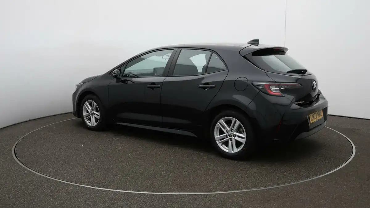 2022-toyota-corolla-18-vvt-i-icon-120bhp-trk-hatchback-5d-big-5