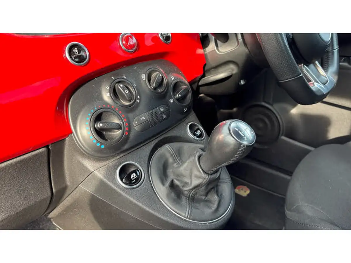 2021-abarth-595-14-tjet-big-12