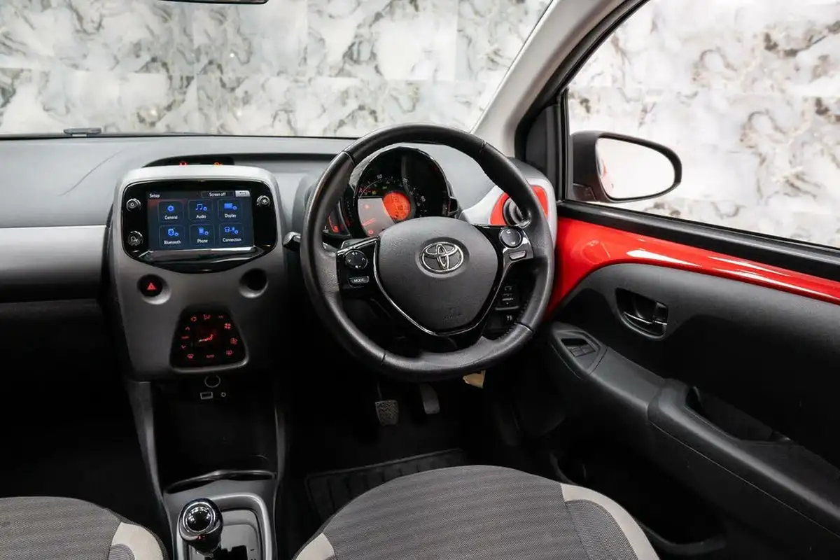 2019-toyota-aygo-10-vvt-i-x-trend-x-shift-big-27