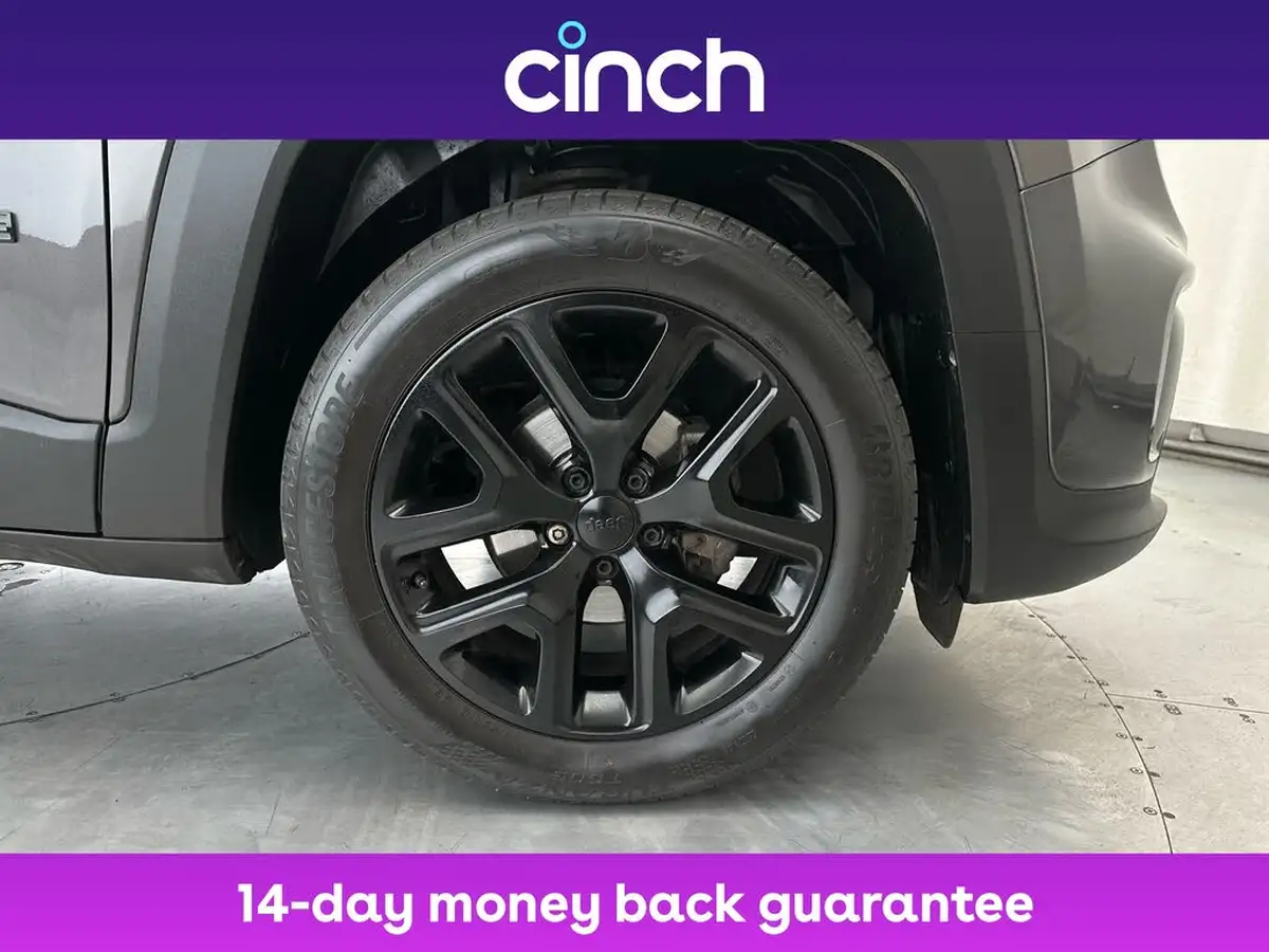 2020-jeep-renegade-10-gse-night-eagle-big-19