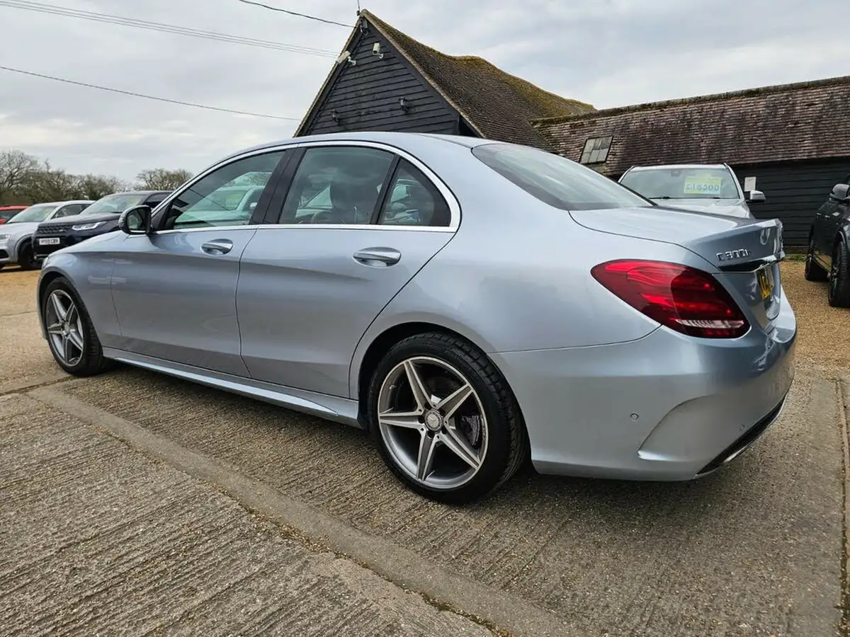 2015-mercedes-benz-c-class-21td-c300h-amg-line-ss-saloon-4d-big-8