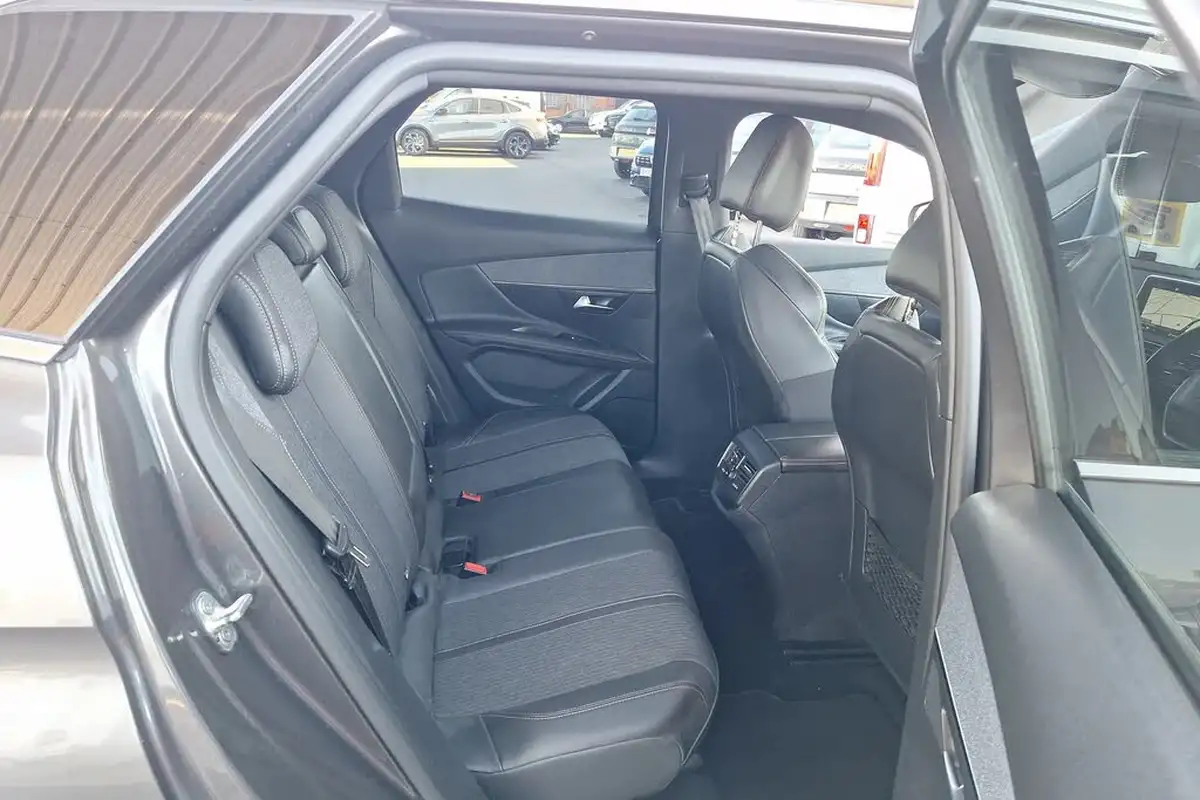 2020-peugeot-3008-suv-15-bluehdi-gt-line-big-28