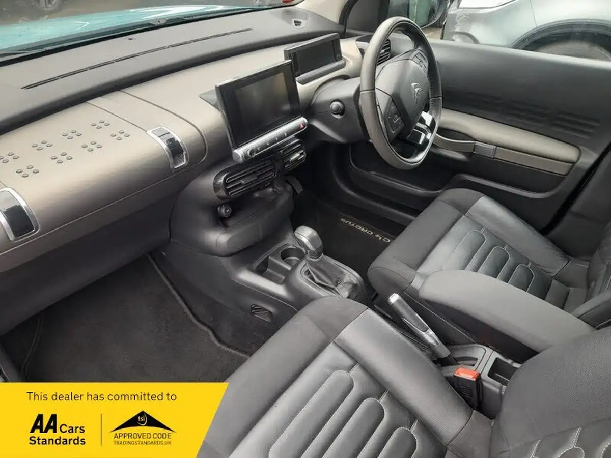 2016-citroen-c4-cactus-12-puretech-flair-edition-82ps-big-19