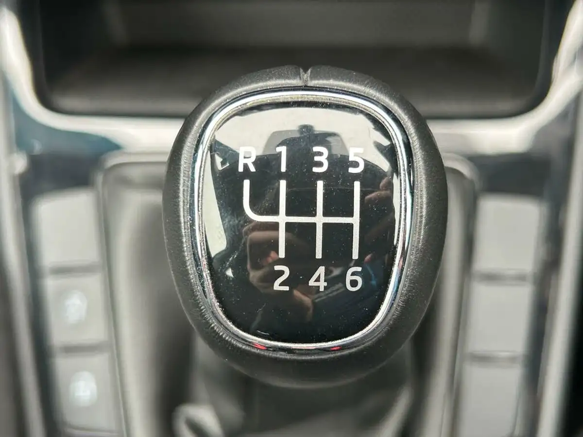 2022-skoda-fabia-10-tsi-se-comfort-109ps-big-16