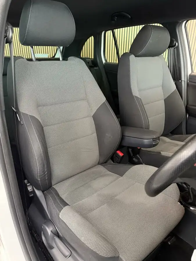 2014-skoda-fabia-12-monte-carlo-105ps-estate-big-14
