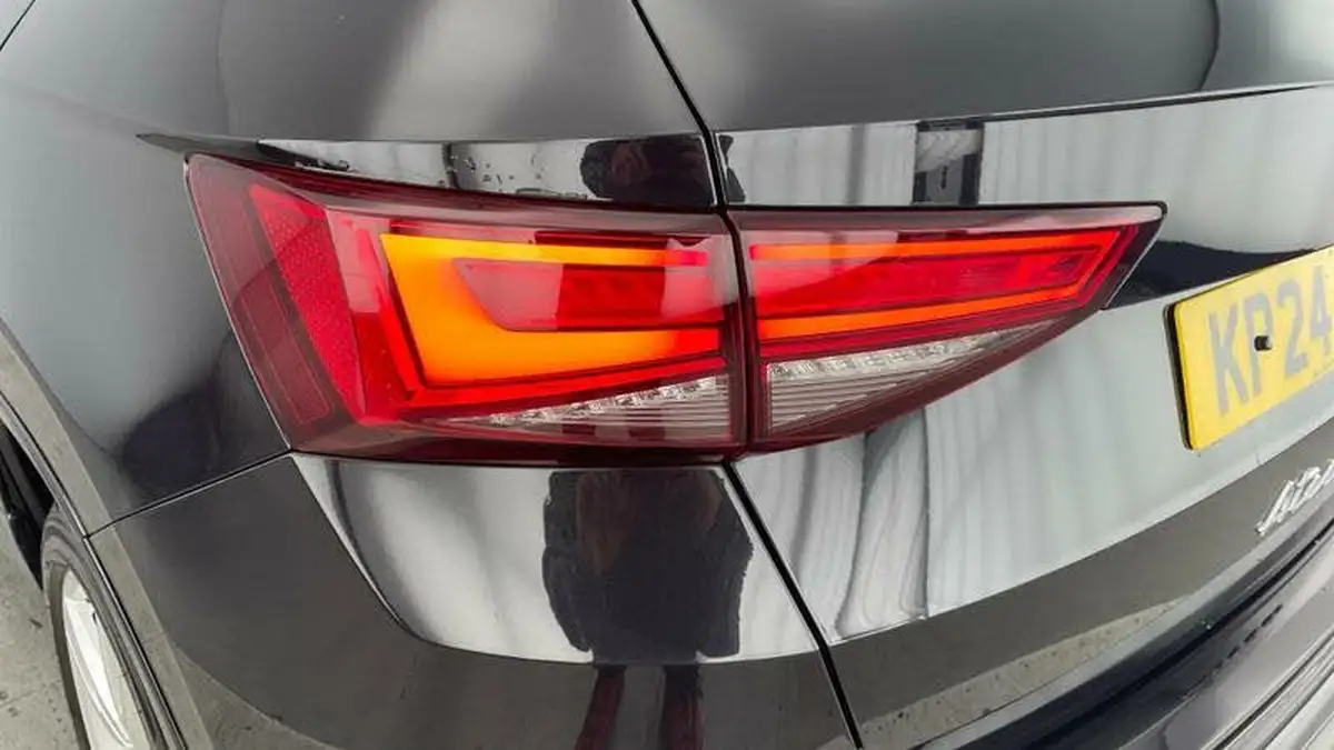 2024-seat-ateca-15-ecotsi-fr-dsg-big-30