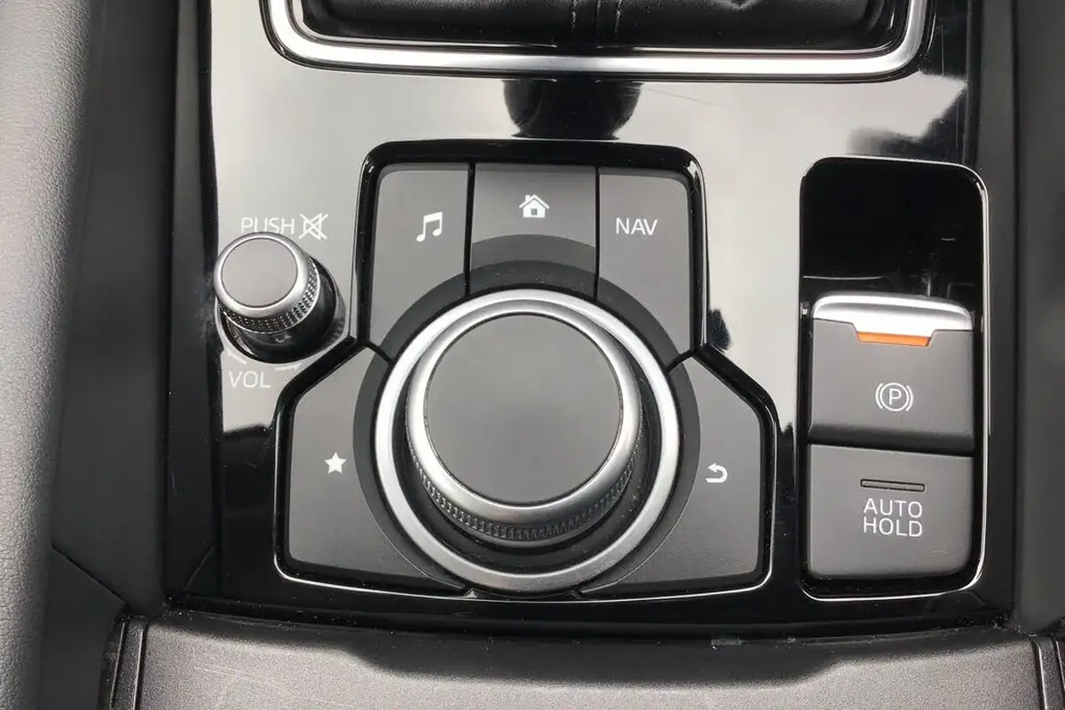 2021-mazda-mazda6-20-skyactiv-g-sport-tourer-5d-big-20