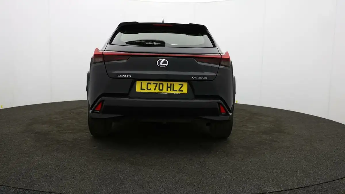 2020-lexus-ux-250h-20-ux-without-navigation-big-46