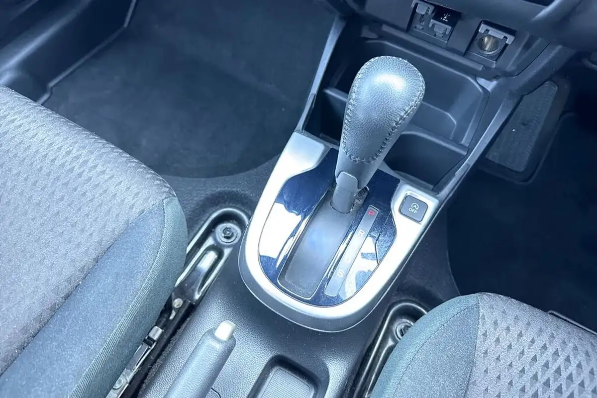 2019-honda-jazz-13-i-vtec-ex-cvt-big-21