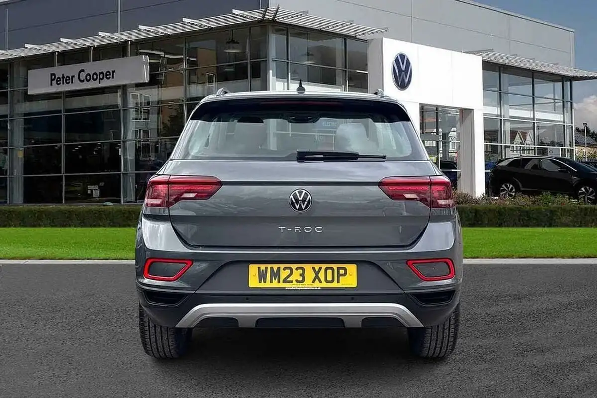 2023-volkswagen-t-roc-15-tsi-life-dsg-big-8