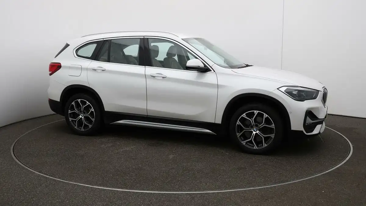 2021-bmw-x1-20-xdrive20i-xline-big-39