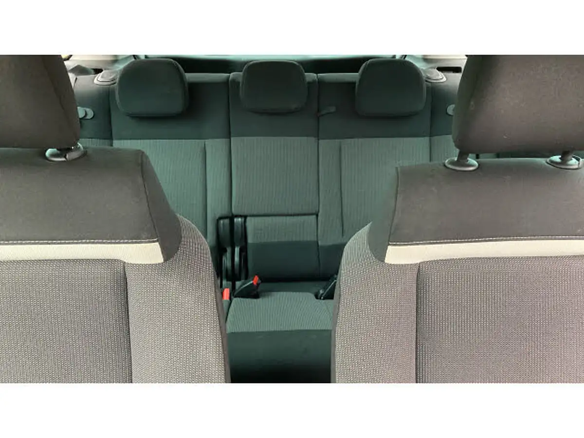 2018-citroen-c3-aircross-12-puretech-flair-110ps-ss-big-14
