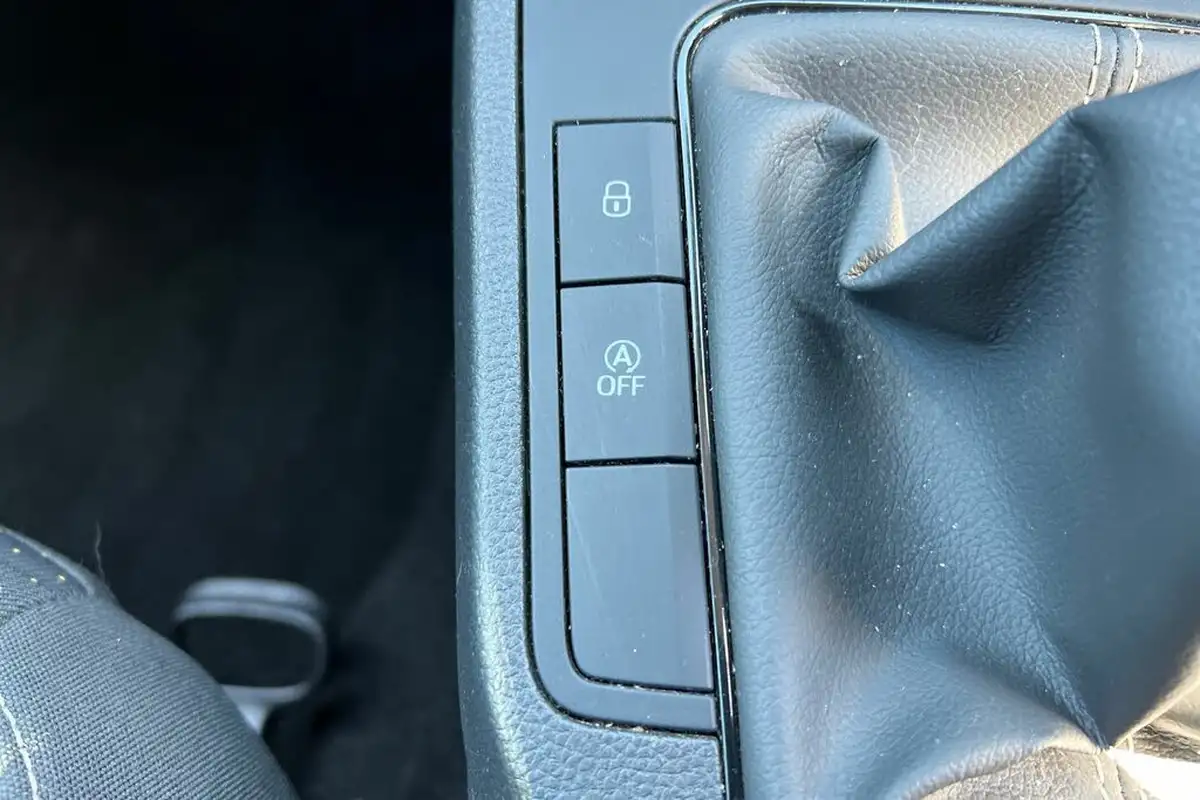 2022-seat-ibiza-10-tsi-se-technology-big-11