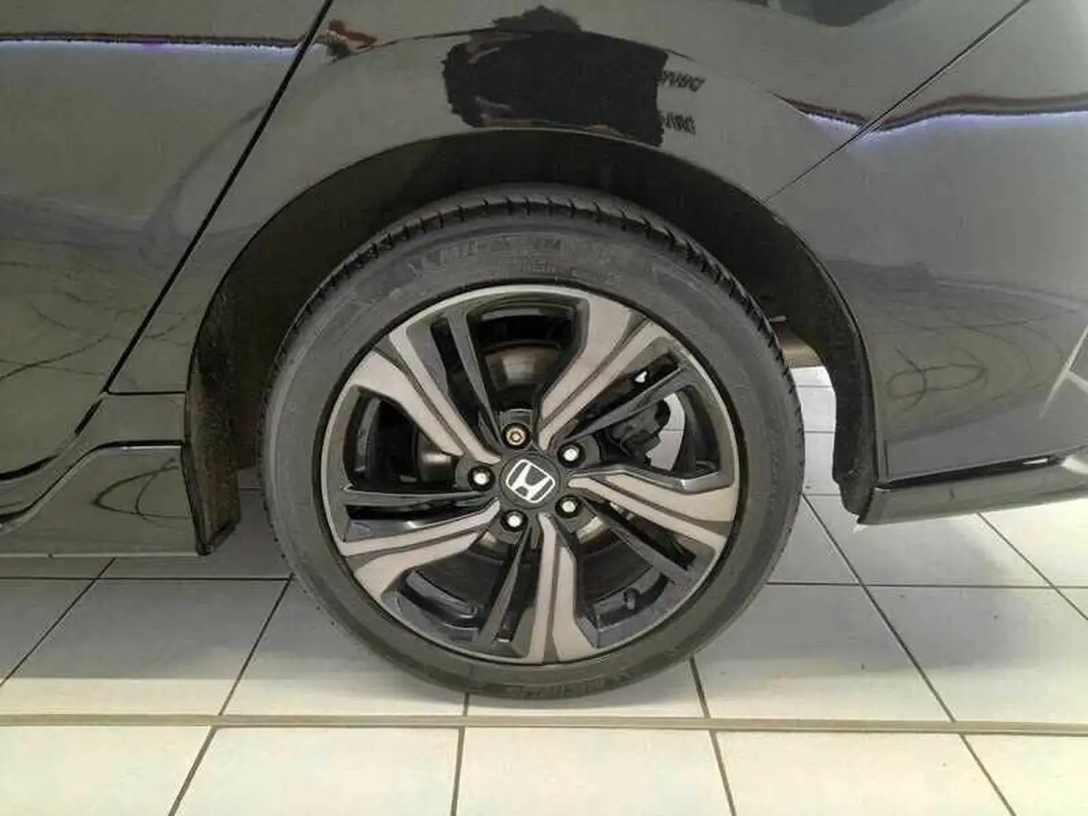 2019-honda-civic-15-vtec-turbo-sport-cvt-big-7