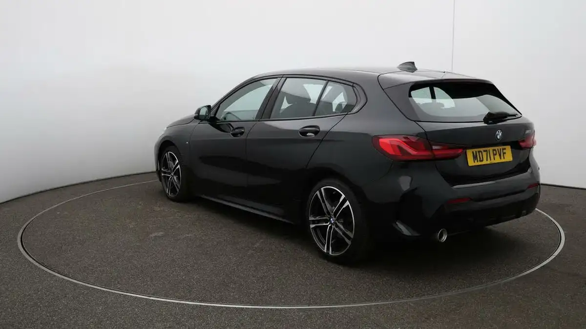 2022-bmw-1-series-15-118i-m-sport-lcp-dct-big-53