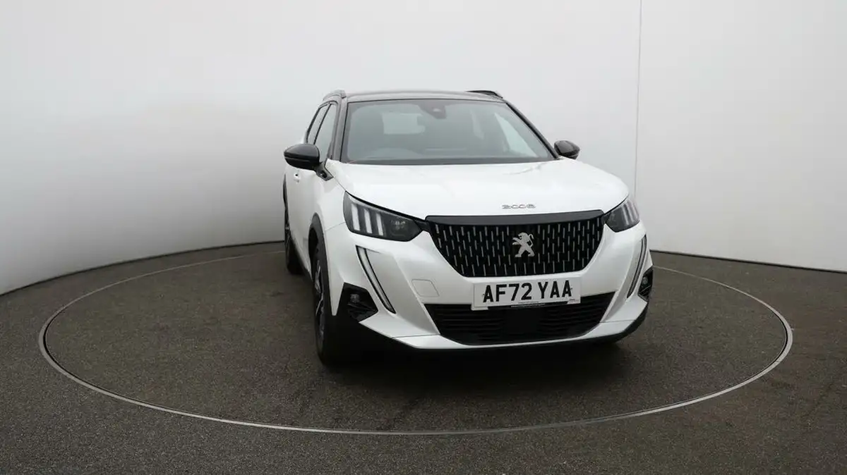 2022-peugeot-2008-suv-12-puretech-gt-big-36