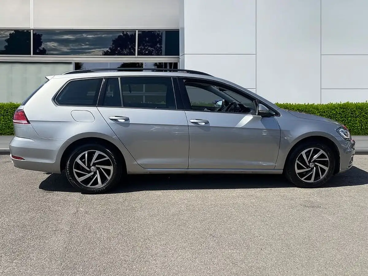 2019-volkswagen-golf-16tdi-match-edition-estate-big-6