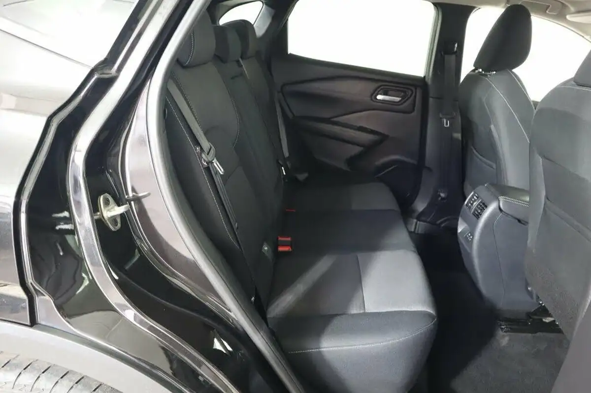 2023-nissan-qashqai-13-dig-t-n-connecta-160ps-auto-big-11