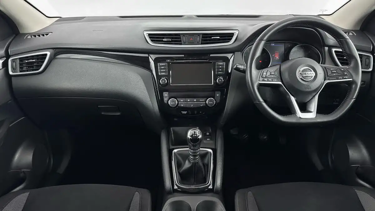 2019-nissan-qashqai-13-dig-t-acenta-premium-140ps-big-10