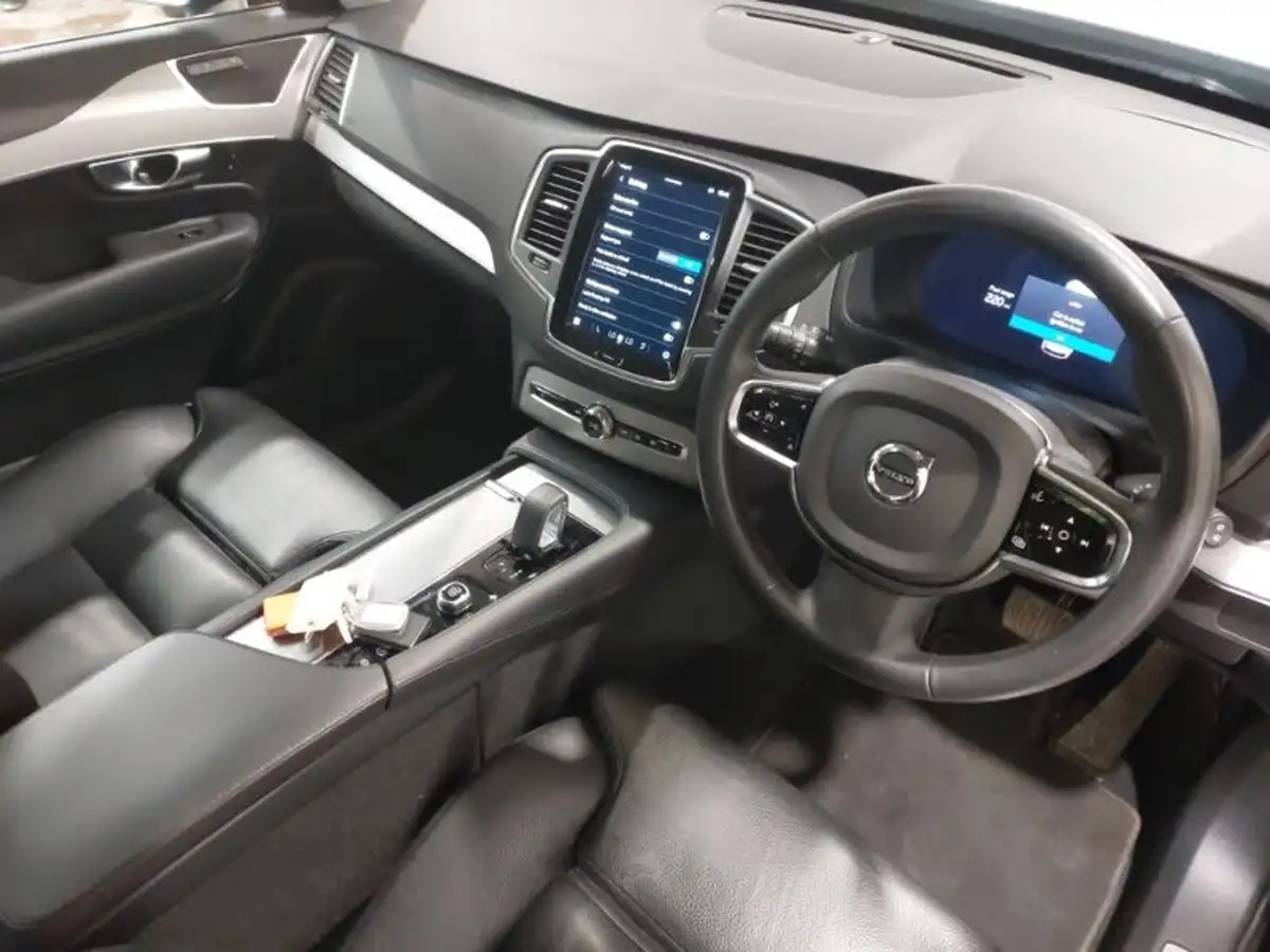 2022-volvo-xc90-20-b5-core-big-17