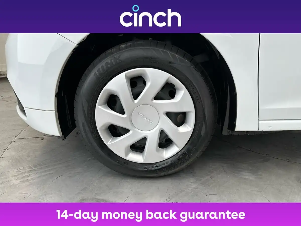 2020-dacia-sandero-10-sce-essential-big-16