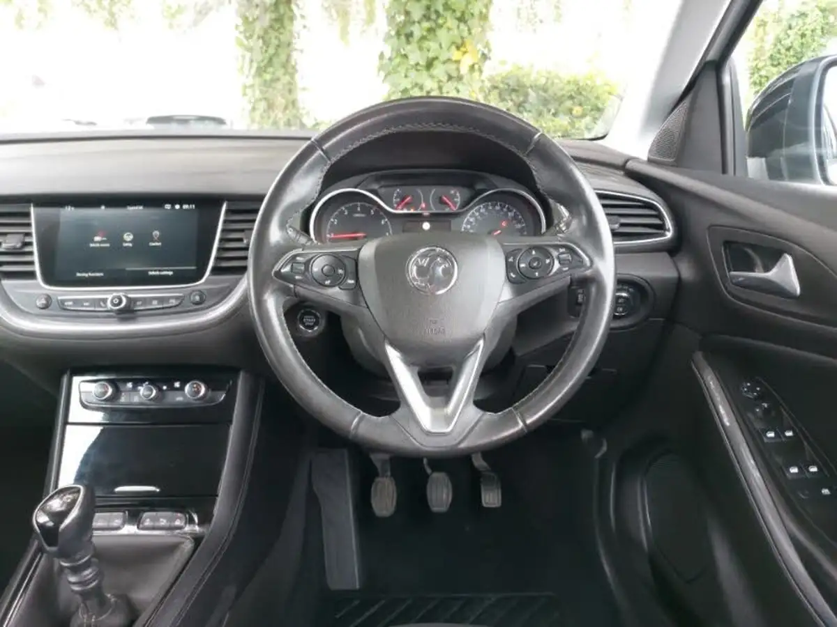 2021-vauxhall-grandland-x-12-griffin-big-6