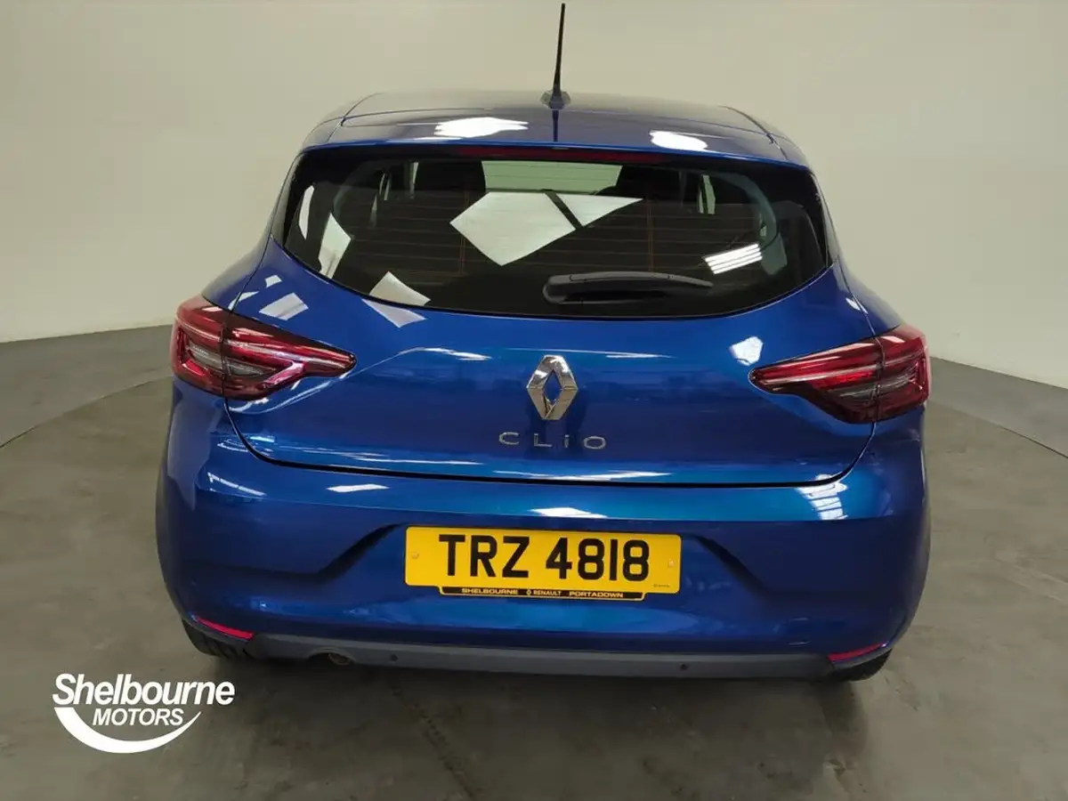 2022-renault-clio-10-tce-iconic-edition-big-13
