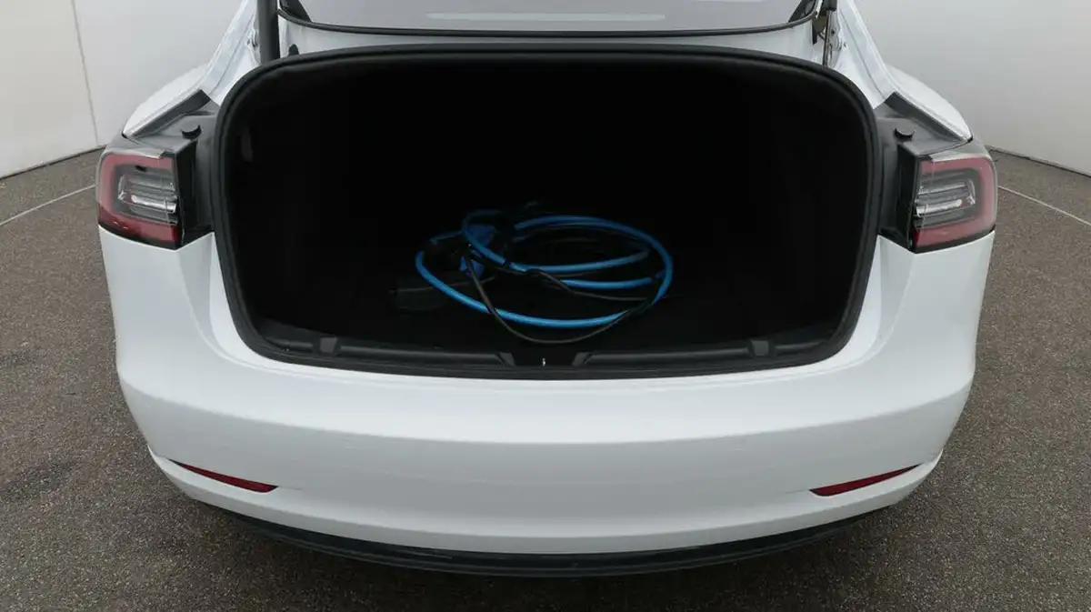 2021-tesla-model-3-e-long-range-4x4-big-17