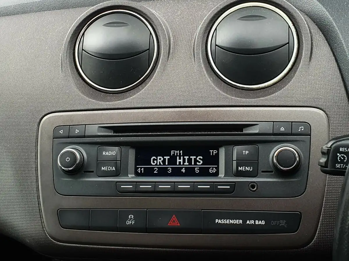 2013-seat-ibiza-14-toca-16v-85ps-hatchback-5d-big-21