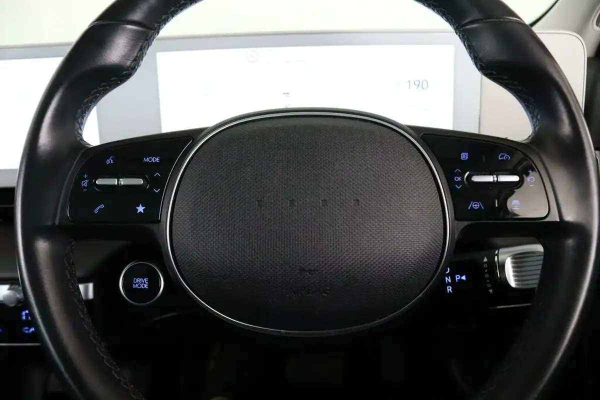 2022-hyundai-ioniq-5-e-se-connect-big-19