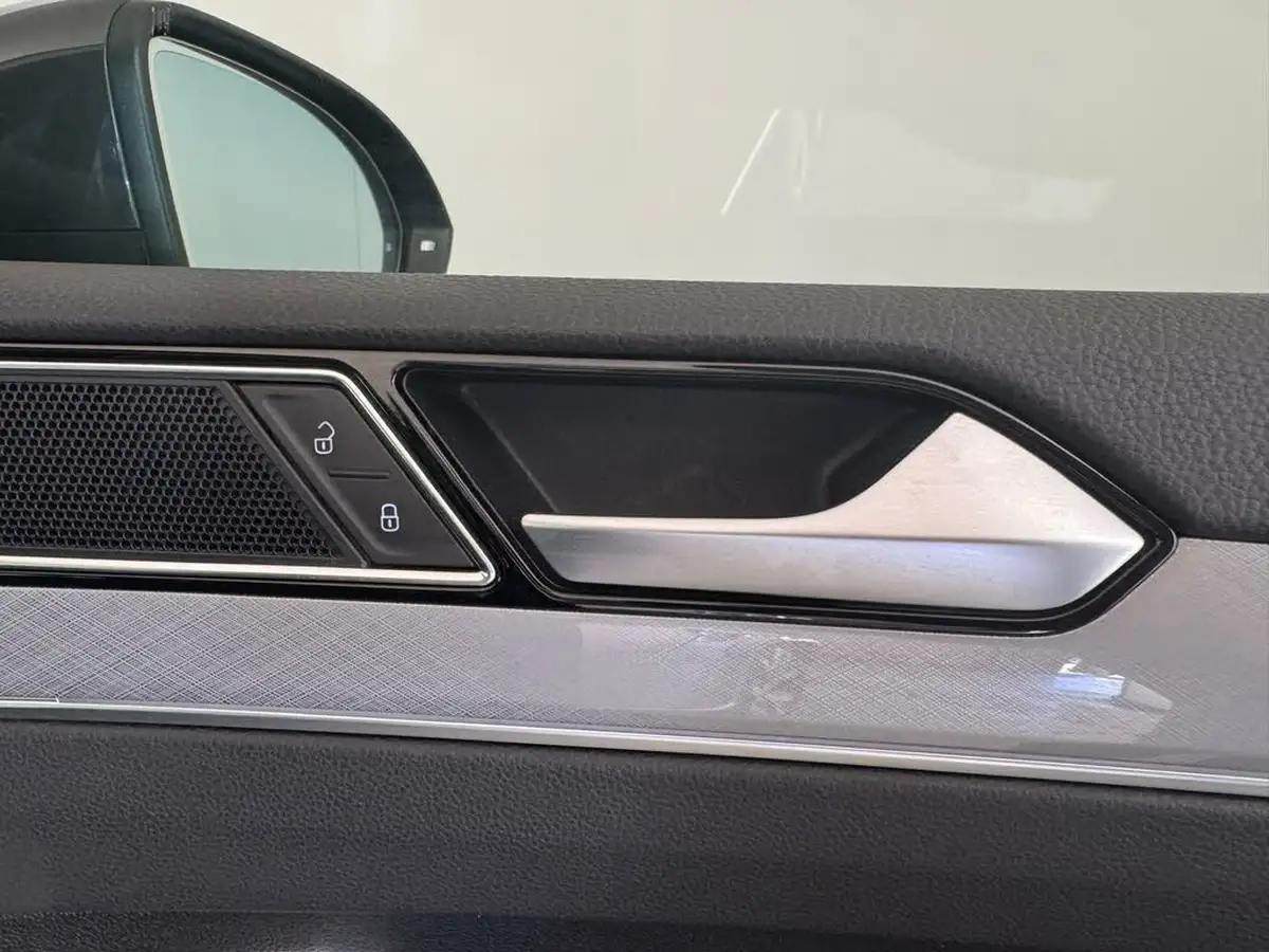 2022-volkswagen-passat-14-tsi-gte-estate-5d-big-28