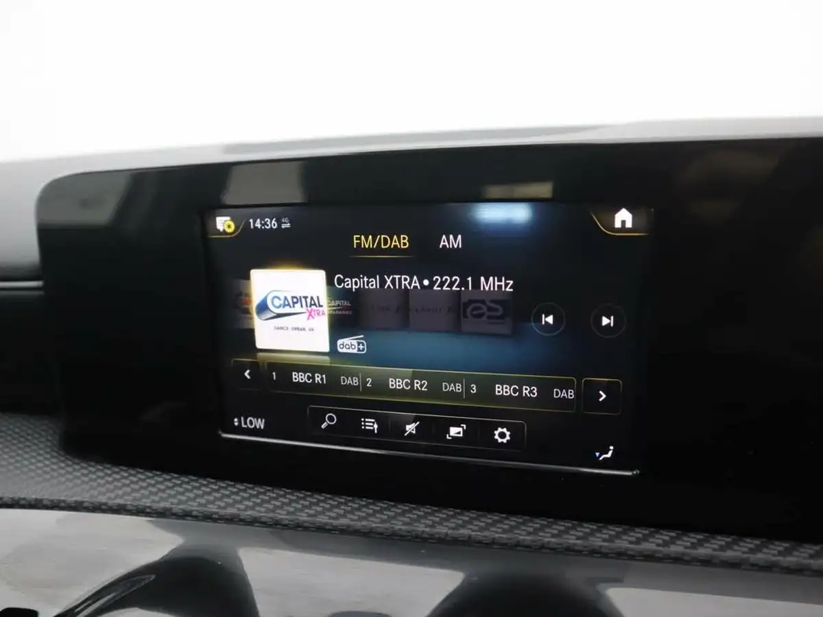 2021-mercedes-benz-a-class-20d-a180d-se-big-11
