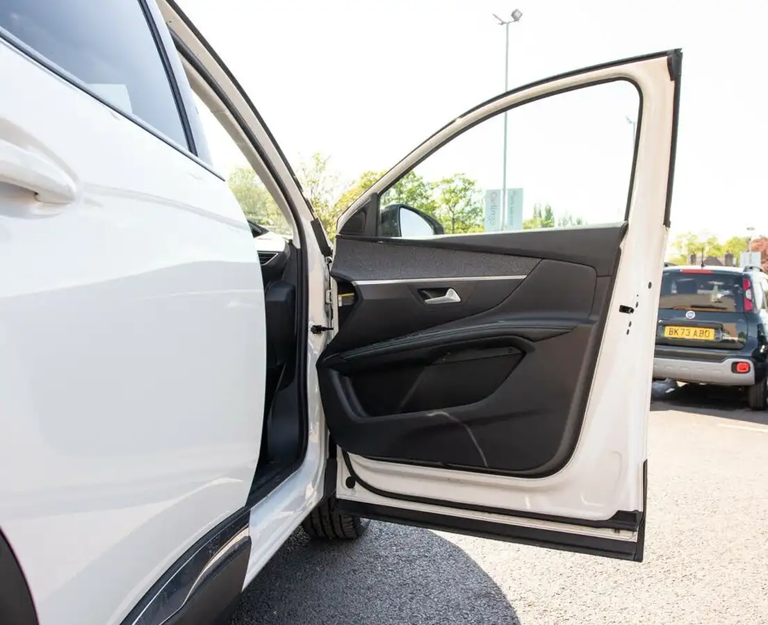 2022-peugeot-3008-suv-15-bluehdi-allure-premium-big-13