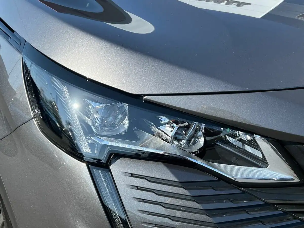 2022-peugeot-3008-suv-16-puretech-gt-premium-225bhp-hybrid-e-eat8-big-22