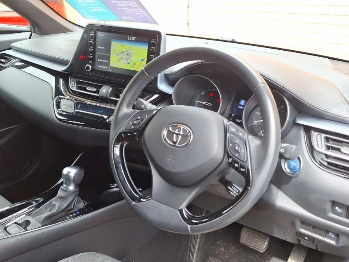2021-toyota-c-hr-20-vvt-i-design-big-10