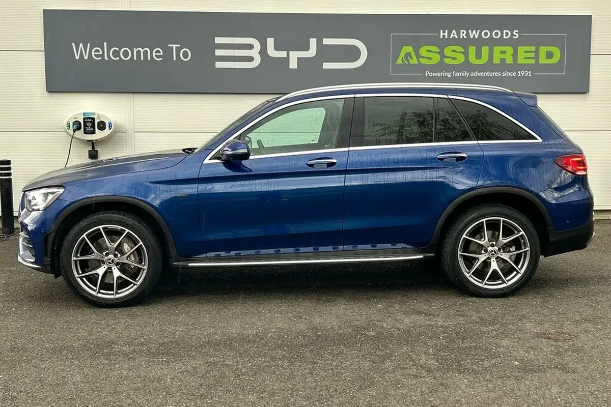 2021-mercedes-benz-glc-class-20-glc300e-amg-line-premium-plus-320ps-station-wagon-5d-big-9