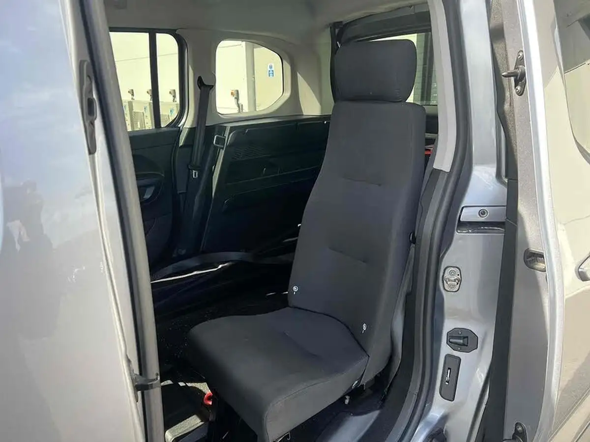2019-peugeot-rifter-15-bluehdi-allure-100bhp-standard-big-16