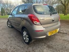 2012-hyundai-i20-14-style-99bhp-small-42